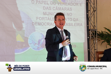 Mês do Poder Legislativo: Dr. José Herval Sampaio Júnior fala sobre o papel dos vereadores e das Câmaras Municipais no fortalecimento da democracia brasileira.