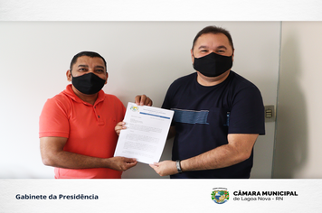 Presidente da Câmara Municipal recebe o Secretário Municipal de Saúde Ruxley Bernardino.